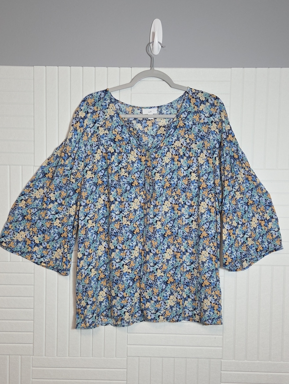 J. Jill Blue Floral Button Front Bell Sleeve Top Size XL